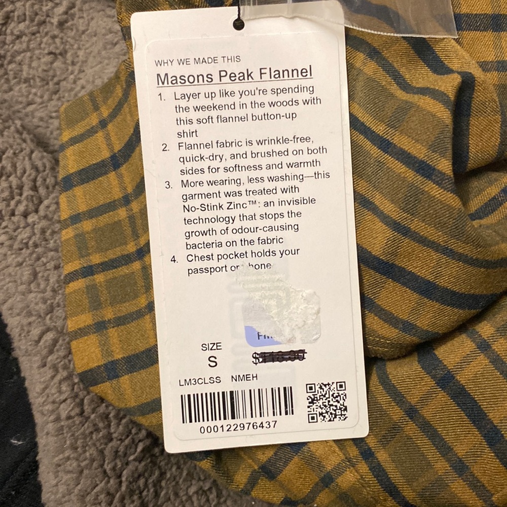 Lululemon masons peak flannel. Size S Mens